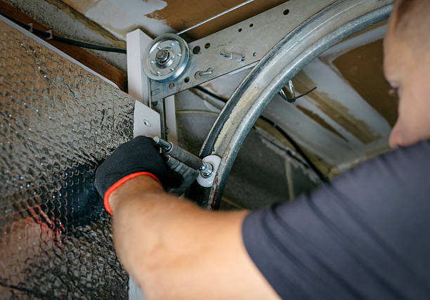 Affordable Garage Door solutions in Farmington, IL